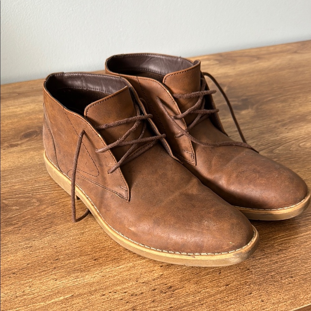 Brown Suede Chukka Boots with Crepe Sole